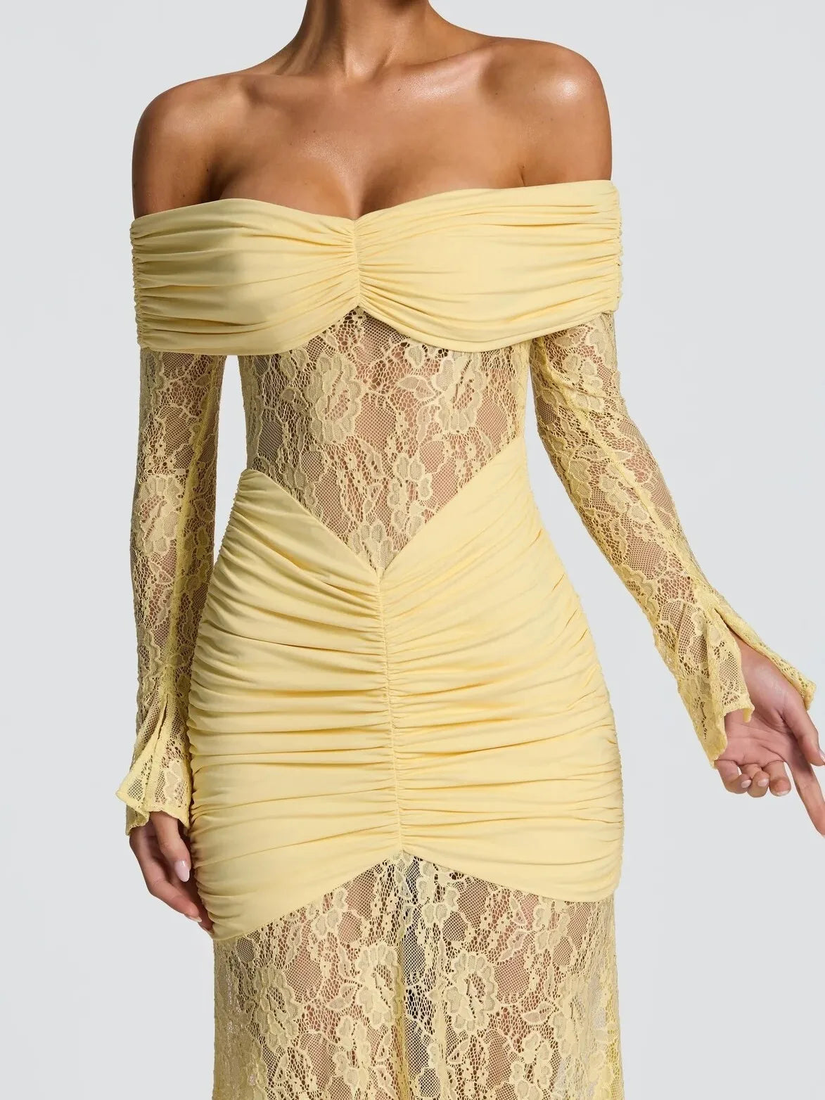 שמלת דגם שליו