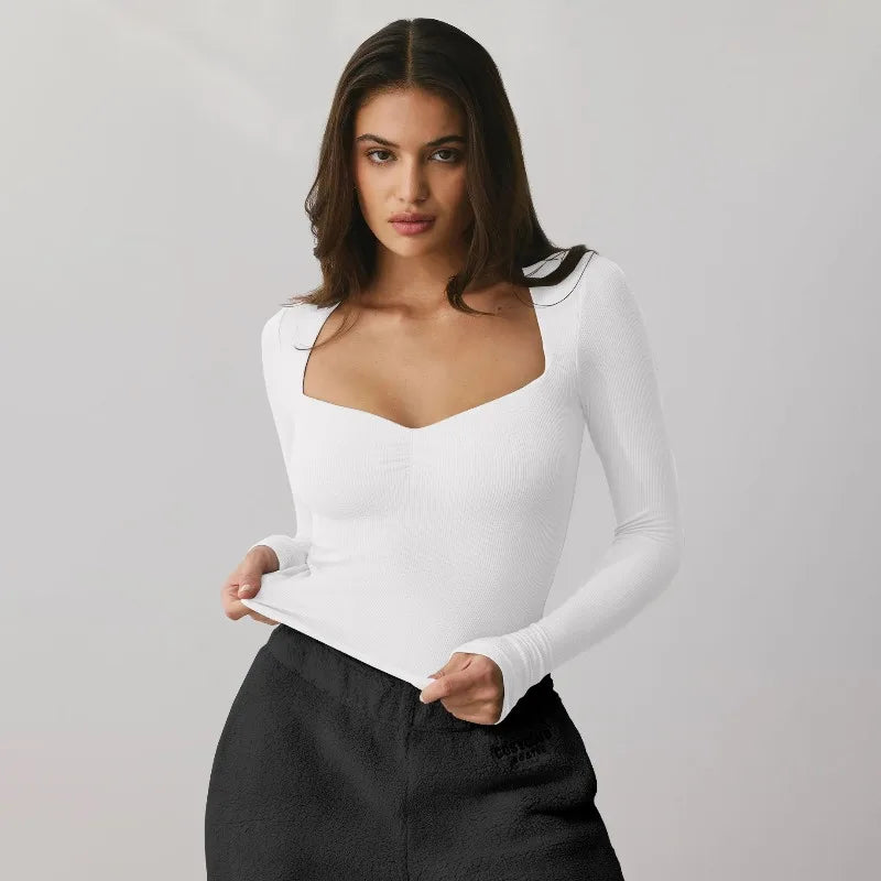 חולצת בייסיק מחטבת דגם - SHANI