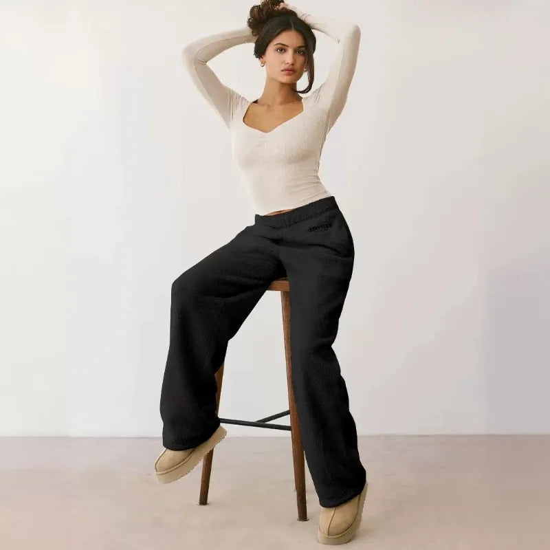 חולצת בייסיק מחטבת דגם - SHANI