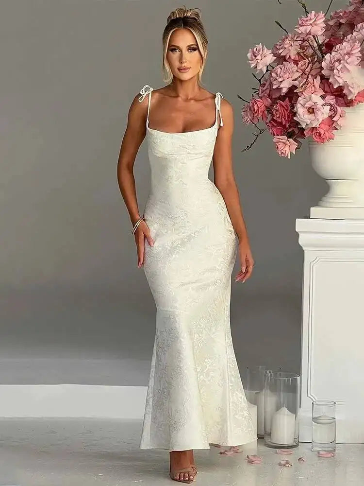 שמלת דגם - TOWNLIKE